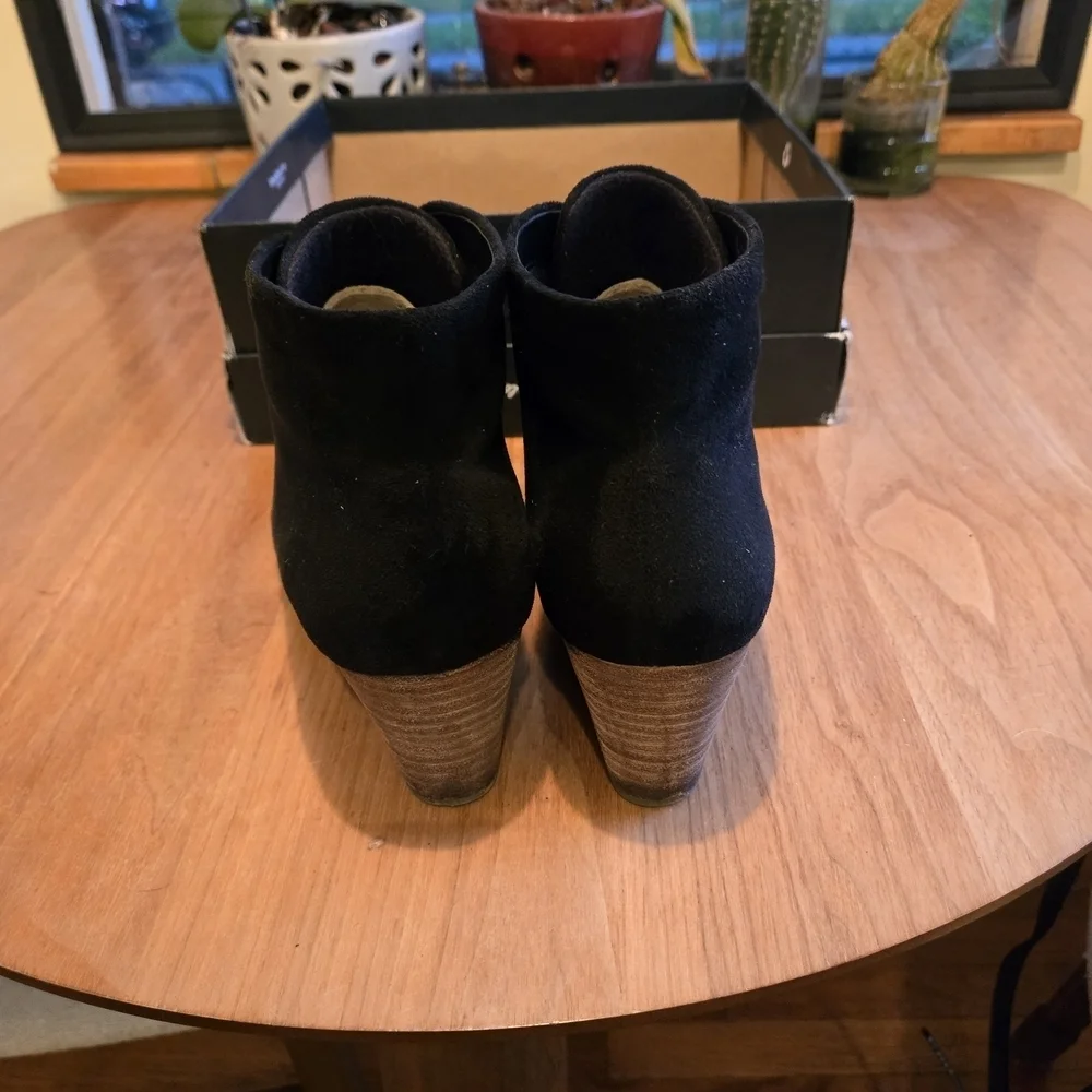 Dr. Scholl's Black Ankle Boots with Brown Wedge Size 9.5